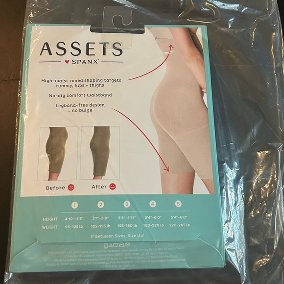 ASSETS by Spanx High Waisted Black Built in Shaping Shorts Size 2 Black NIP - Picture 5 of 6